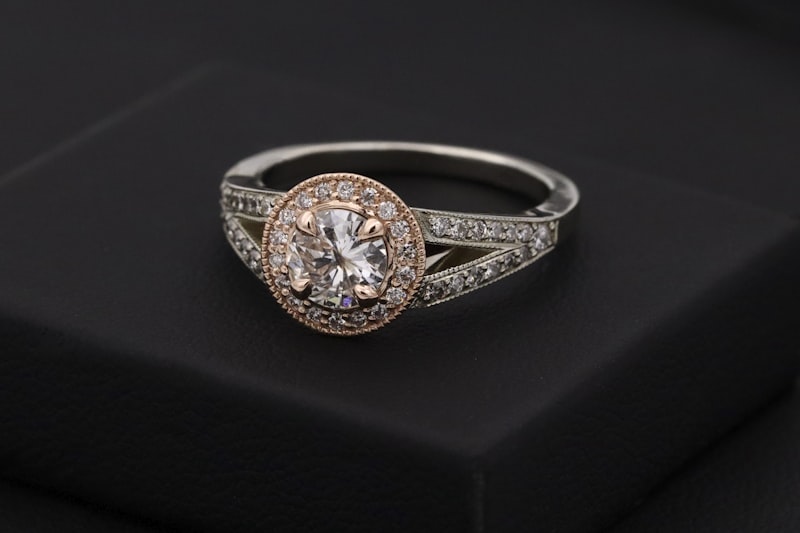 2.5 Carat Diamond Engagement Ring